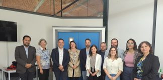 Delegación internacional visita Facultad de Ingeniería UV para explorar desarrollo de proyectos de innovación y transferencia tecnológica