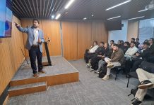 Estudiantes UV asisten a conferencia sobre Construcción 4.0 en Cámara Chilena