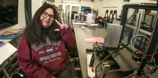 Daniela Vargas, la estudiante de Ingeniería Civil Biomédica que fue invitada por la NASA a presenciar el lanzamiento de la Misión Lucy