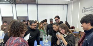 Estudiantes de Ingeniería Civil Biomédica construyen espirómetro como parte de los Desafíos de Ingeniería