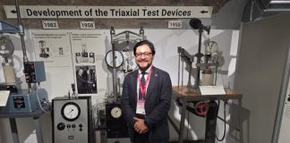Académico de Ingeniería Civil UV, Jorge Arrigada, recibió reconocimiento en Austria