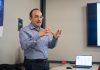 Investigador mexicano expone sobre detección de usuarios de redes sociales que sufren depresión a partir de sus posteos